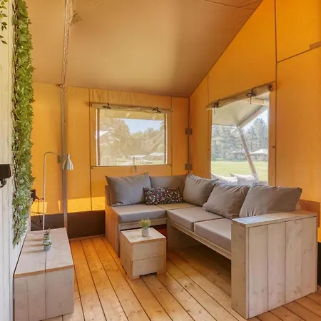 Glamping Lodge With Eco-Wellness Zeewolde Exterior photo