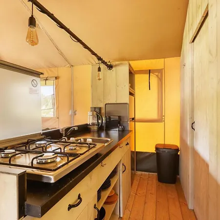 Glamping Lodge With Eco-Wellness Zeewolde Exterior photo