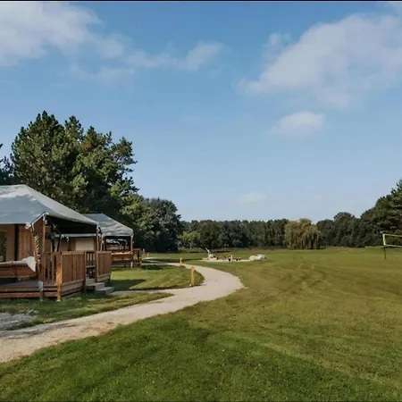 Glamping Lodge With Eco-Wellness Zeewolde Exterior photo
