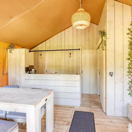 Glamping Lodge With Eco-Wellness Zeewolde Exterior photo