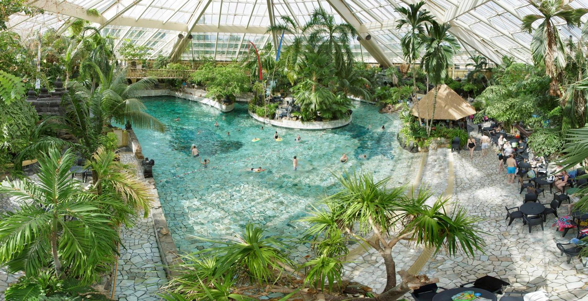 Hotel Glamping With Eco-wellness Zeewolde